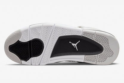 AJ 4 Retro ‘Military Black’